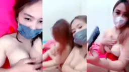 Dua Cewek Kece Saling Pamer Payudara Montok Mereka