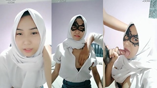 Jeslyn Cantik Berjilbab Sma Tubuh Mulus Digoyang Pacar Live