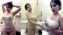 Mandi Telanjang Bareng Babyfe Yang Menggoda