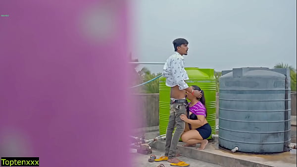 Bercinta Hot Di Atap, Jangan Sembarangan Keluar Di Dalam!