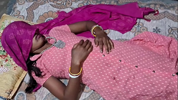 Video Anal Seksi Sali Di Desa, Pakai Gaun Pink Dan Ngentot Dubur Beneran