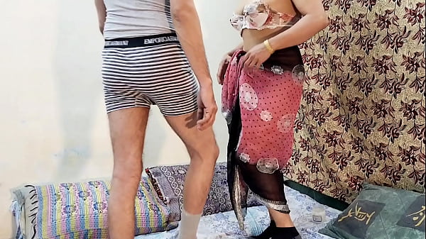 Ngentot Cepat Dengan Pacar India Seksi, Main Memek Desi Sambil Bisik Mesum Bahasa Hindi