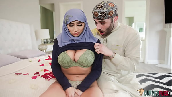 Violet Myers Dan Pacarnya Bikin Heboh Dengan Aksi Mesra Yang Senggol-senggolan