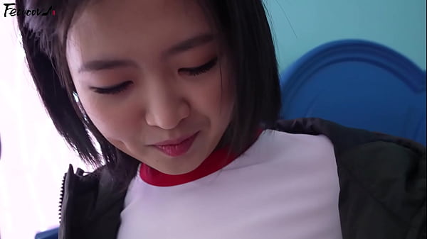 Korea – Goyang Seksi Pacar Berperan Dengan Stoking Hitam Menggoda