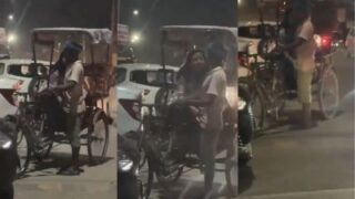 Gadis Mumbai Kasih Layanan Tangan Buat Supir Bajaj Pacarnya