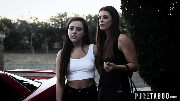 India Summer, Sang Milf Tiri Yang Menggoda, Bergairah Dalam Permainan Tiga Dengan Saudara Tiri