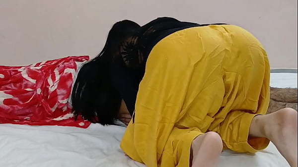 Bhabhi Yang Haus Kepuasan, Pussy Ketatnya Dihajar Habis-habisan Dalam Video Panas Hindi