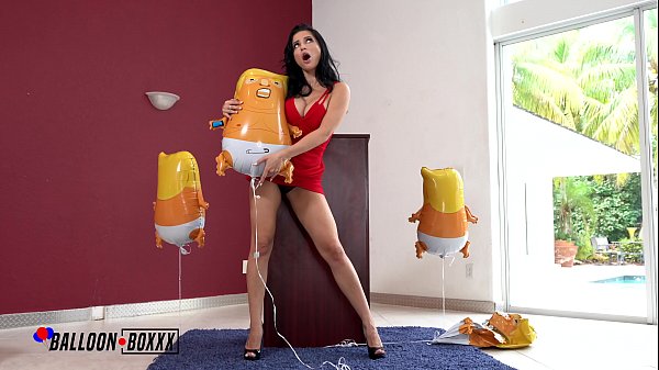 Amateur Bokep – Milf Rusia Crystal Rush Ngewe Balon Bergambar Trump