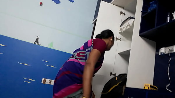 Maid Baru Desi, Siap Digebukin Di Setiap Sudut Rumah.