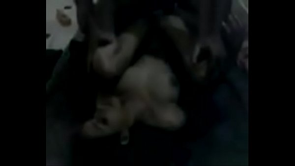 Pasangan Desi Manis Dan Seksi Bikin Video Mesum, Cek Desi-scandals.com Untuk Yang Lebih Hot