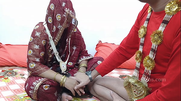 Pertama Kali Ml Setelah Nikah, Suami Ngewe Memek Perawan, Suara Hindi Bikin Makin Panas