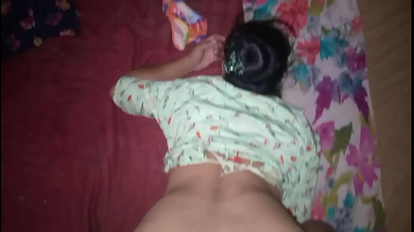 Desi Cewek Loe, Gue Peluk Sambil Merem, Napas Loe Panas Banget Bikin Gue Makin Liar.