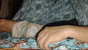 Malam Ini Ibu Tiri Ku Kasih Nikmat Gila, Aku Masukin Dua Jari Ke Memeknya Sampe Airnya Muncrat Deras.