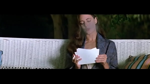 Patricia Healy Memikat Di China Moon 1994