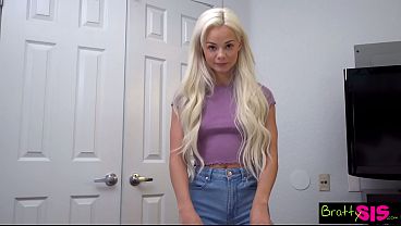 Si Blonde Nakal Elsa Jean: “cepat Serahkan Duitmu, Biar Kugocek Kontolmu Sampai Kering”