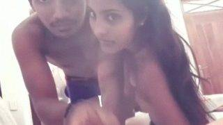 Boyfriend Ke Sath Hotel Mein Zor Ki Jhuk Jhuk Chudai, Chik Chik Karti Raat.