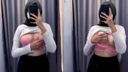 Hijaber Muda Pamerin Toket Mulus Bikin Ngiler