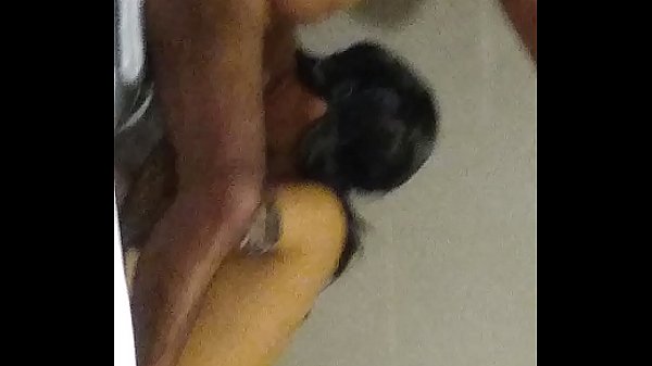 Neha Hisap Kontol Kakak Tiri Sambil Mandi Suara Hot Hindi