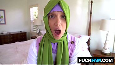 Horny Hijabi Ngewe Pertama Kali Sama Kontol Gede Izzy Lush, Donnie Rock