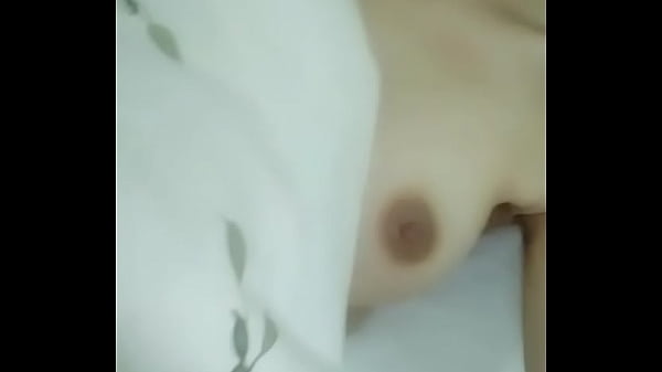 Cewek China Ngentot Sambil Nahan Erangan, Bagian 4