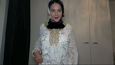 Pov – Ngewein Kakak Tiri Muslimah Berhijab Romantis