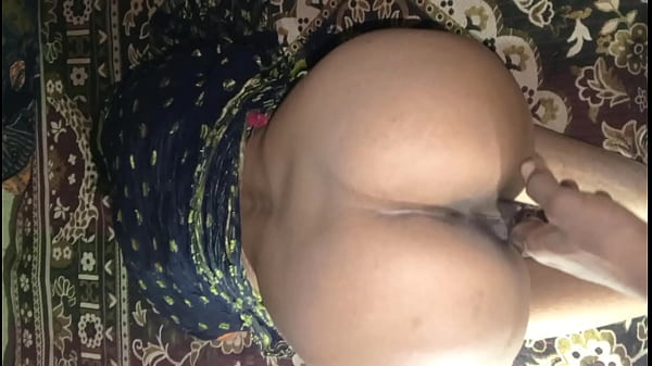 Sialan! Gara-gara Kakak Ipar Desi India Yang Bikin Nafsu, Si Adik Ipar Langsung Digebukin Di Ranjang.
