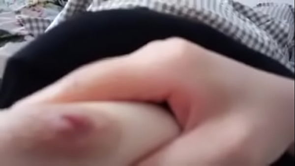 Cewek China Crot Sendiri Sambil Gaya Panas