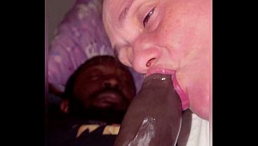 Ibu Tiri Ngempeng Kontol Hitam Anak Tiri
