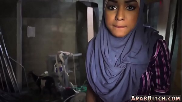 Gadis Arab Remaja Dan Wanita Muslim, Titik Jatuh Pantat Di 23km Luar Kota, Bikin Ngiler.