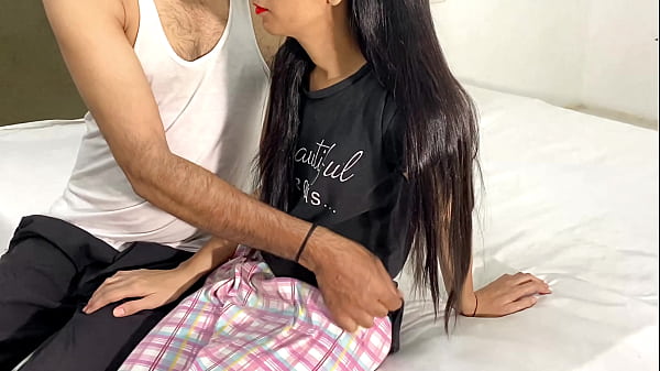 Desi Gadis Desa, Memek Sempit Kontol Besar Om-om, Bokep Seru Abis, Cewek Desa Seksi Panas Bugil