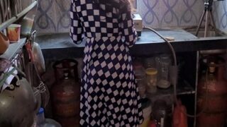 Istri Pemberani Ngentot Adik Ipar Di Dapur