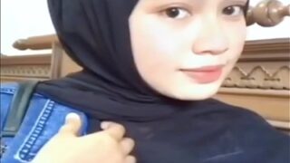 Tontonan Montok Hot Bokep Cewek Hijab Yang Bikin Nafsu Memuncak
