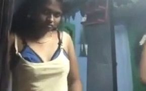 Video Bugil Ganti Baju Di Trichy, Tamil, Bikin Makin Panas!