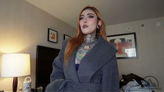 Jesse Si Cewek Asia Tatoan Lidah Bercabang Bandel, Skip Jalan-jalan Demi Ngegas Kontol Stepbro.