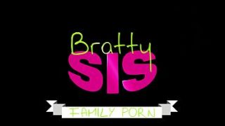 Gracie Gates & Brookie Blair Bilang Ke Stepbro: “kita Bisa Nge-seks Bareng Dulu, Baru Ke Pantai”