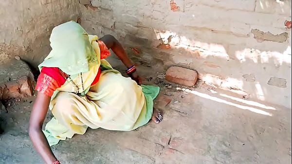 Desi Istri Kampung Pake Sari Seksi, Kontol Gede Keras Ngentot Anal Beneran, Dress Seksi Full Anal Sex, Web Series Hindi.