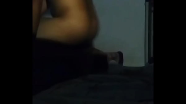 Istri Main Di Belakang, Goyang Di Ranjang Orang