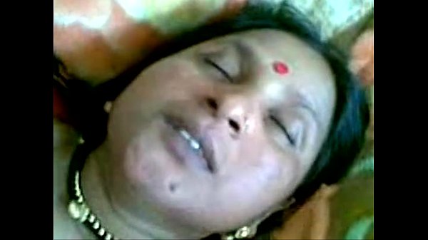 Tante Desa India Digarap Di Depan Suami Sendiri – Xvideos.com