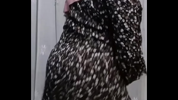 Bu Guru Hijab Lagi Viral Goyang-goyang Tanpa Sehelai Benang, Bikin Ngiler Semua Yang Nonton.