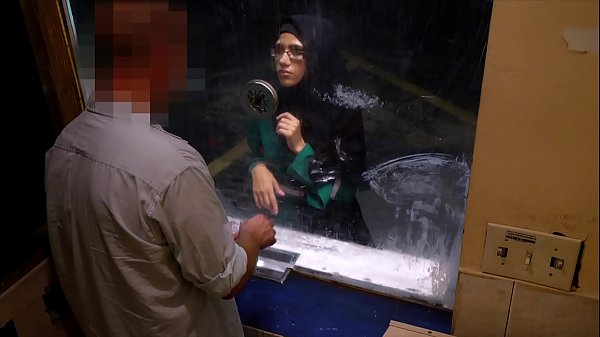 Arab Sial – Cewek Arab Nekat Ngewe Demi Duit Di Motel Kumuh