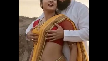 Bhabhi Desi Saree Ngangkat, Toket Ditekan-tekan, Romansa Makin Liar.