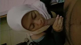 Bokep Indo Hijab Ngewe Kontol Pacar Sampai Muncrat